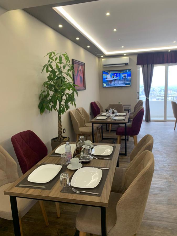 Vladimir Estate Hotel Гирокастра Экстерьер фото
