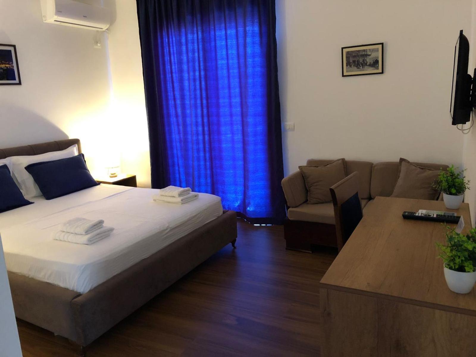 Vladimir Estate Hotel Гирокастра Экстерьер фото