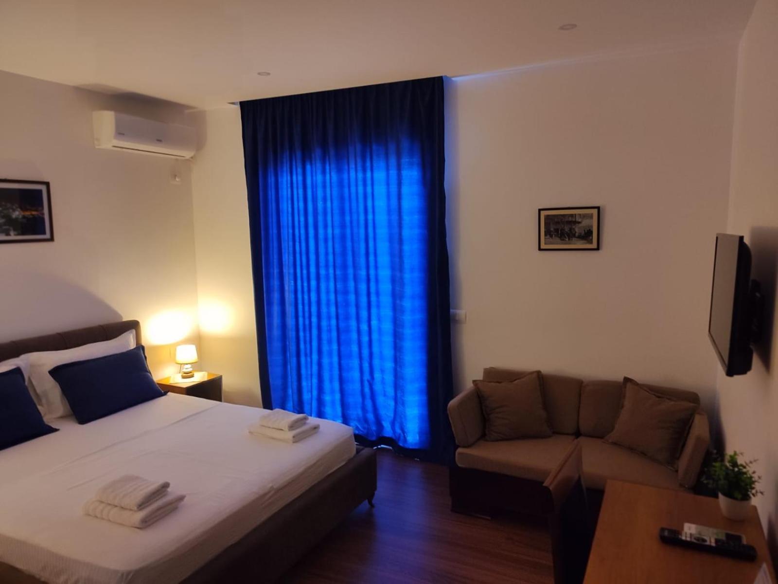 Vladimir Estate Hotel Гирокастра Экстерьер фото